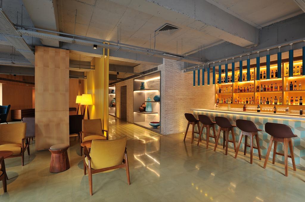 The Anya Hotel-Golf Course Road คูร์เคาน์ ภายนอก รูปภาพ