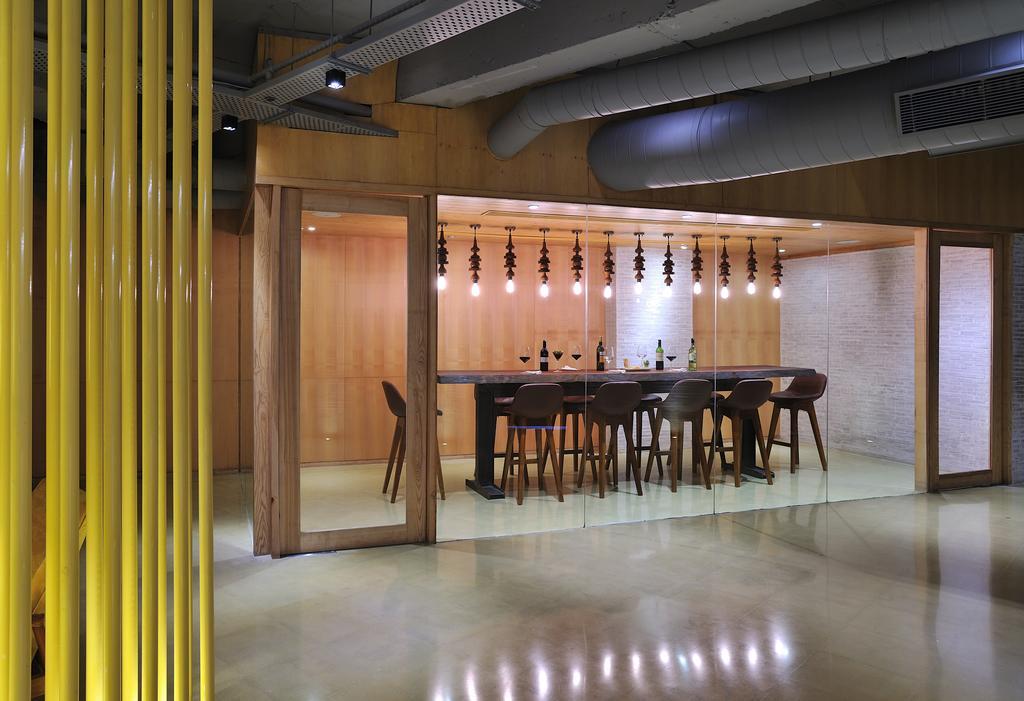 The Anya Hotel-Golf Course Road คูร์เคาน์ ภายนอก รูปภาพ